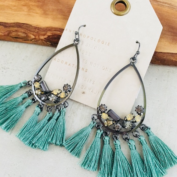 Anthropologie Jewelry - ANTHROPOLOGIE Demelza Drop Earrings